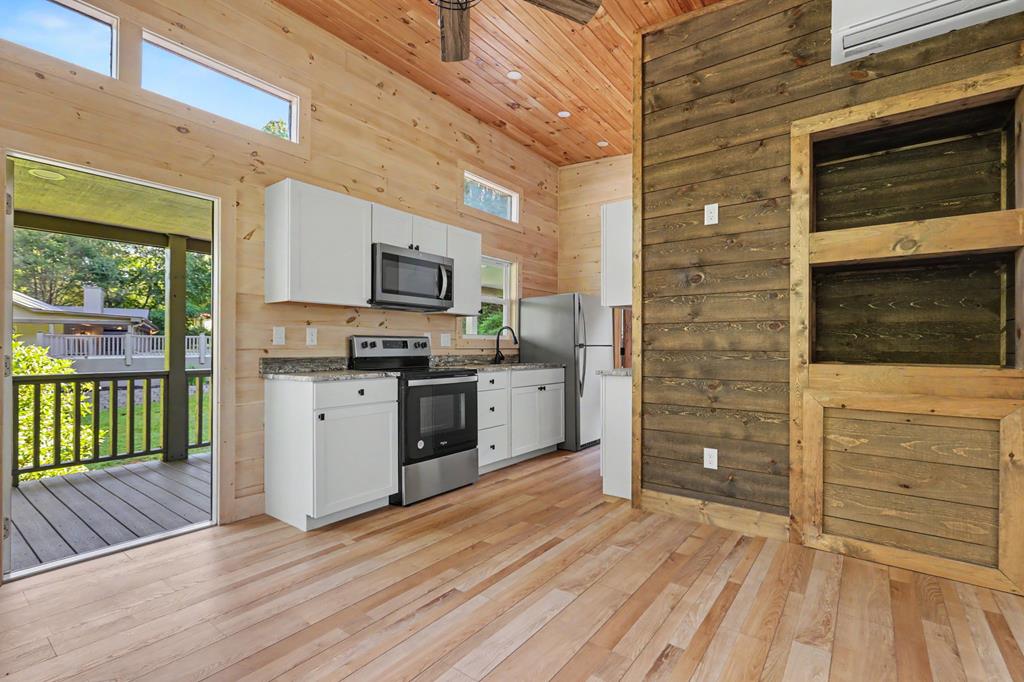 1105 Henson Road Property Photo 32