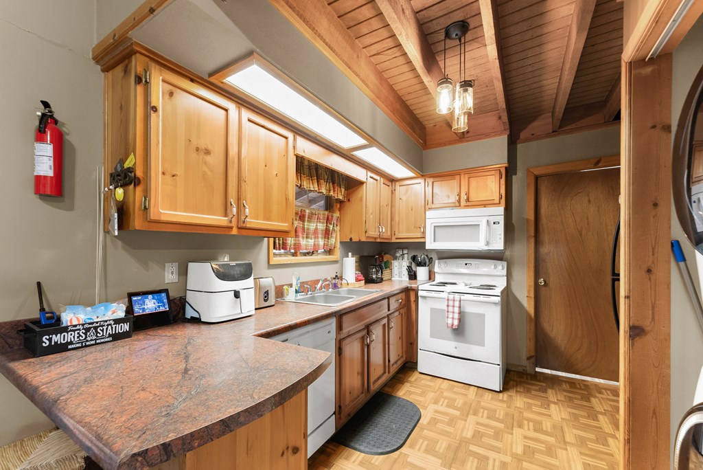 3 Ramblewood Drive Property Photo 17