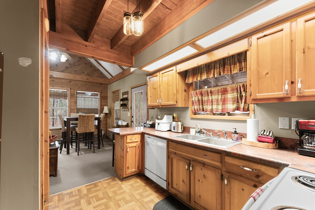 3 Ramblewood Drive Property Photo 18