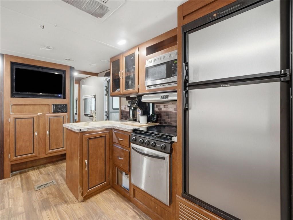 104 13th Street Property Photo 15