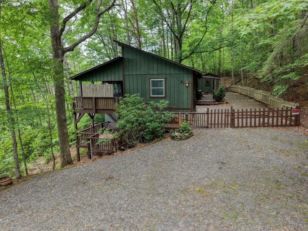 664 High Ridge Road Property Photo 2