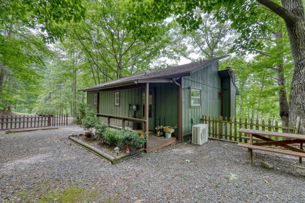 664 High Ridge Road Property Photo 8