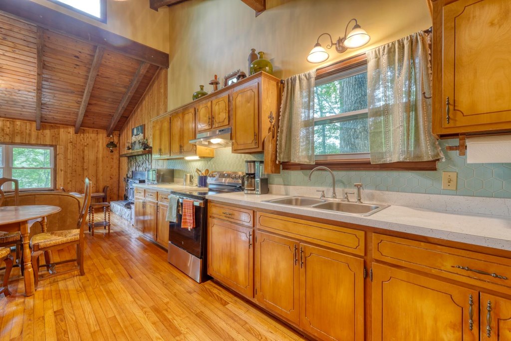 664 High Ridge Road Property Photo 18
