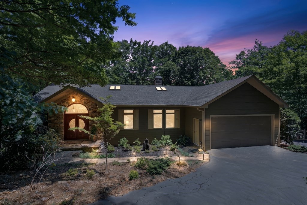 532 Cherokee Trl Property Photo 3