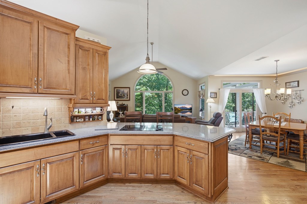 532 Cherokee Trl Property Photo 10