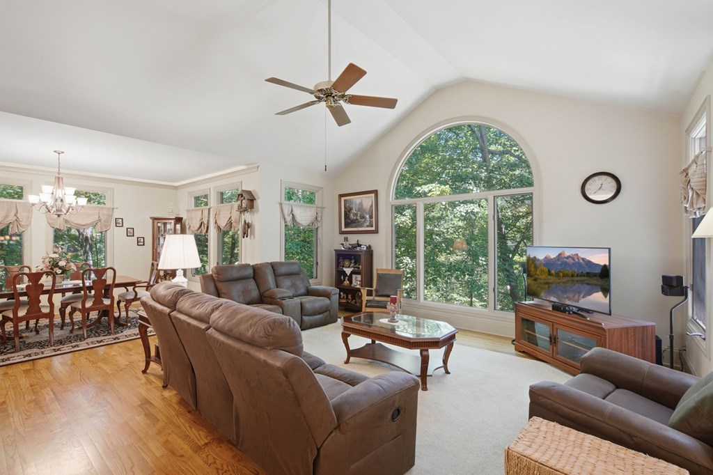 532 Cherokee Trl Property Photo 14
