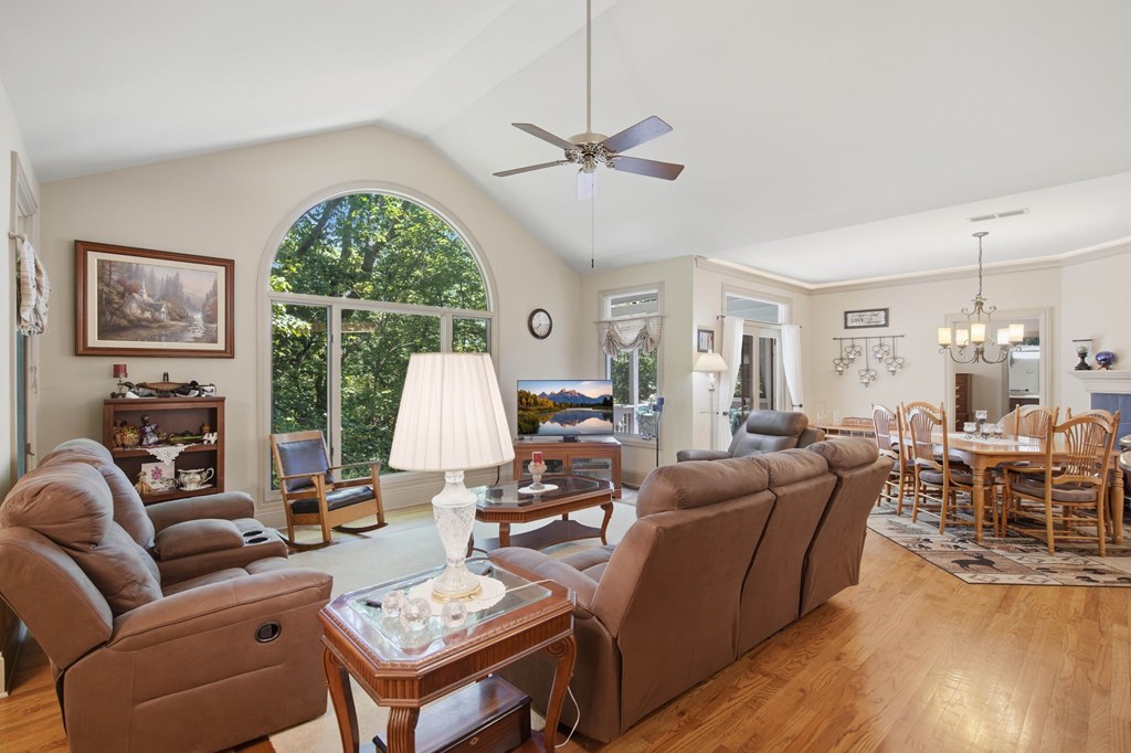 532 Cherokee Trl Property Photo 15