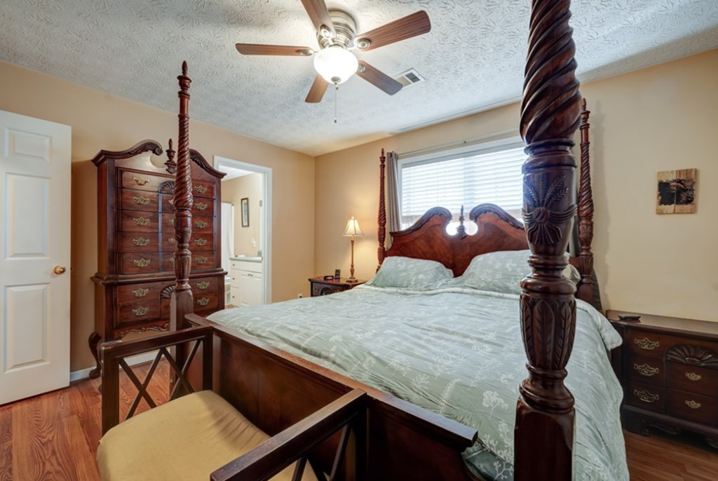 472 Eagle Mountain Drive W Property Photo 12