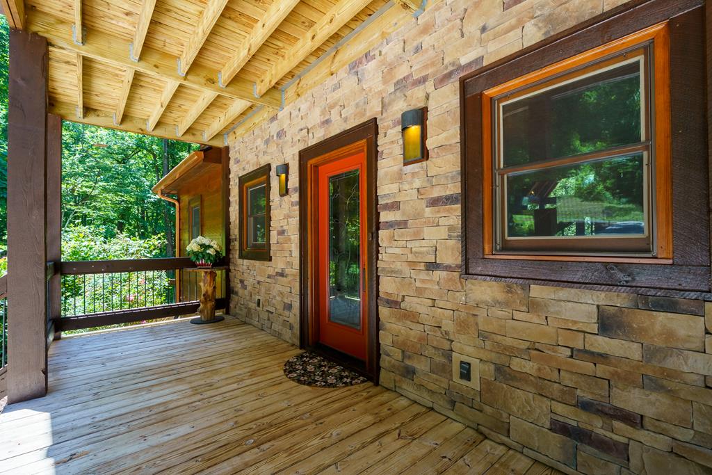 1252 Mountainside Parkway Property Photo 6