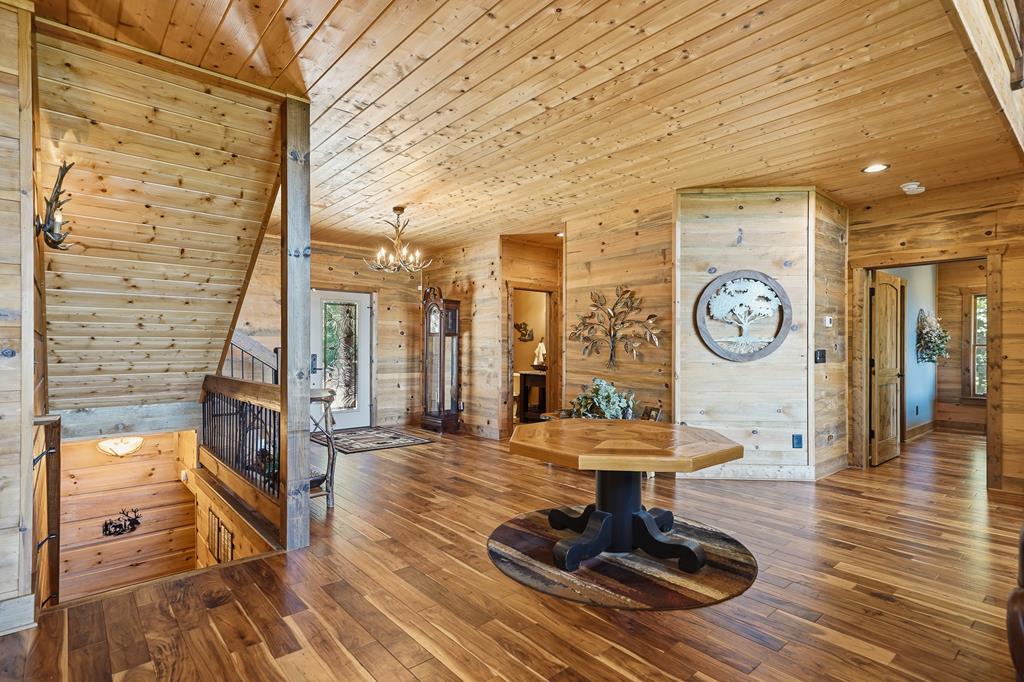 1252 Mountainside Parkway Property Photo 10