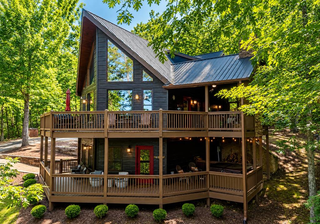 901 Stuart Mountain Road Property Photo 2