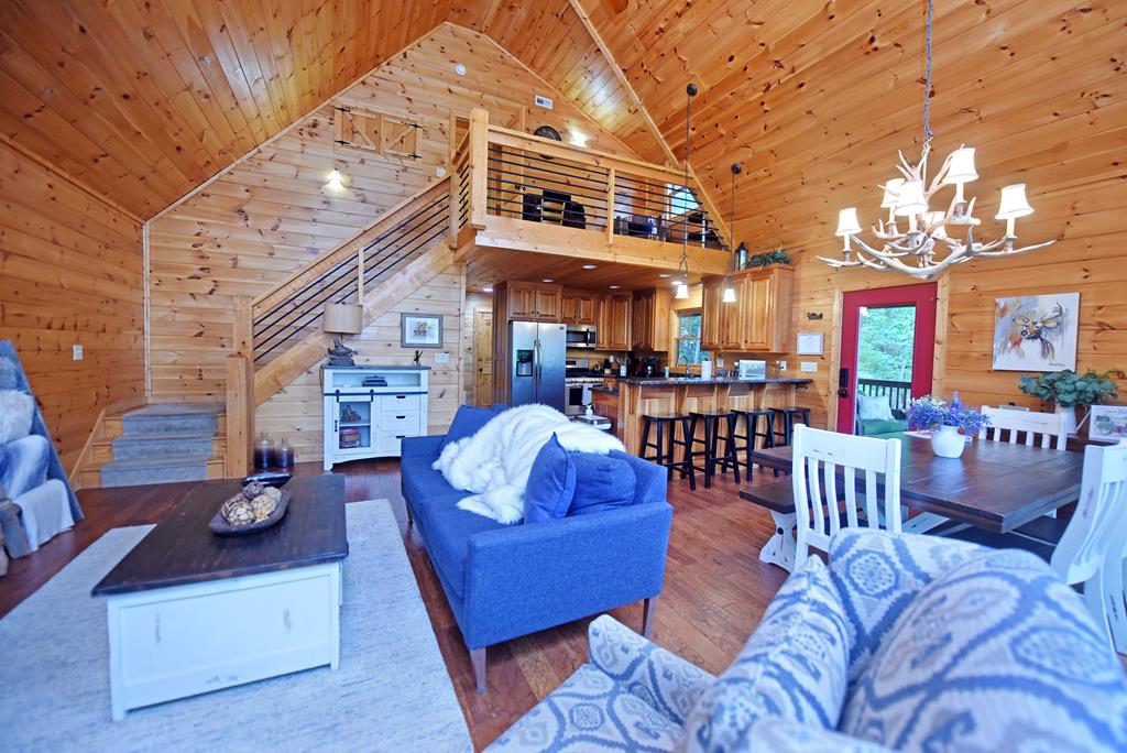 901 Stuart Mountain Road Property Photo 15