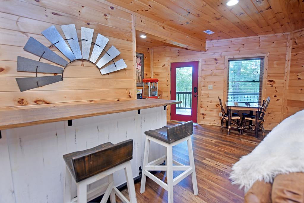 901 Stuart Mountain Road Property Photo 30