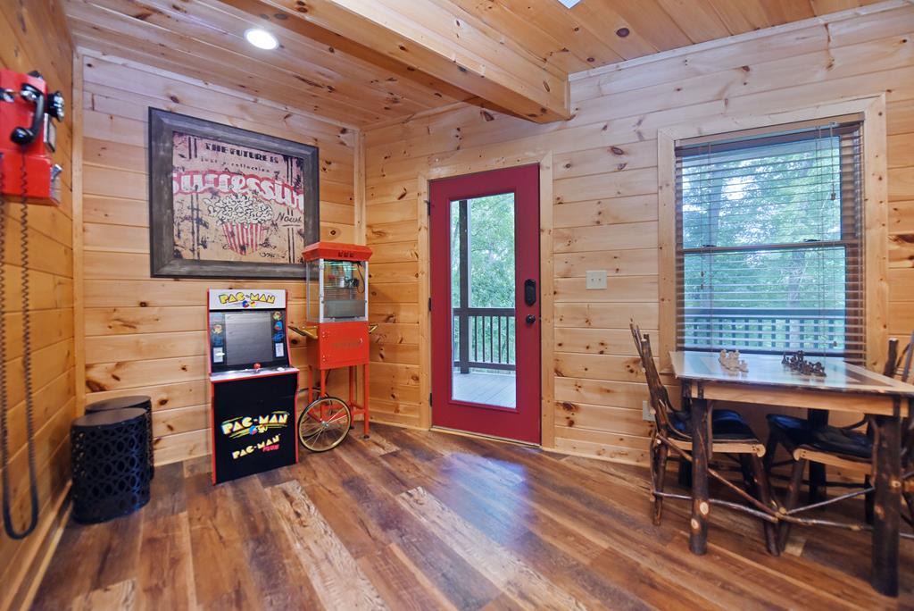 901 Stuart Mountain Road Property Photo 31