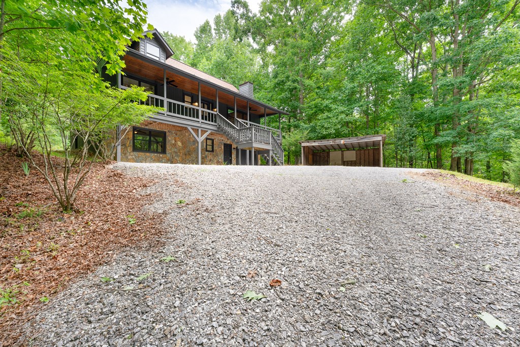 147 Deer Haven Drive Property Photo 3