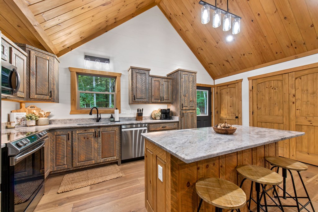 241 Wolf Creek Mountain Road Property Photo 15