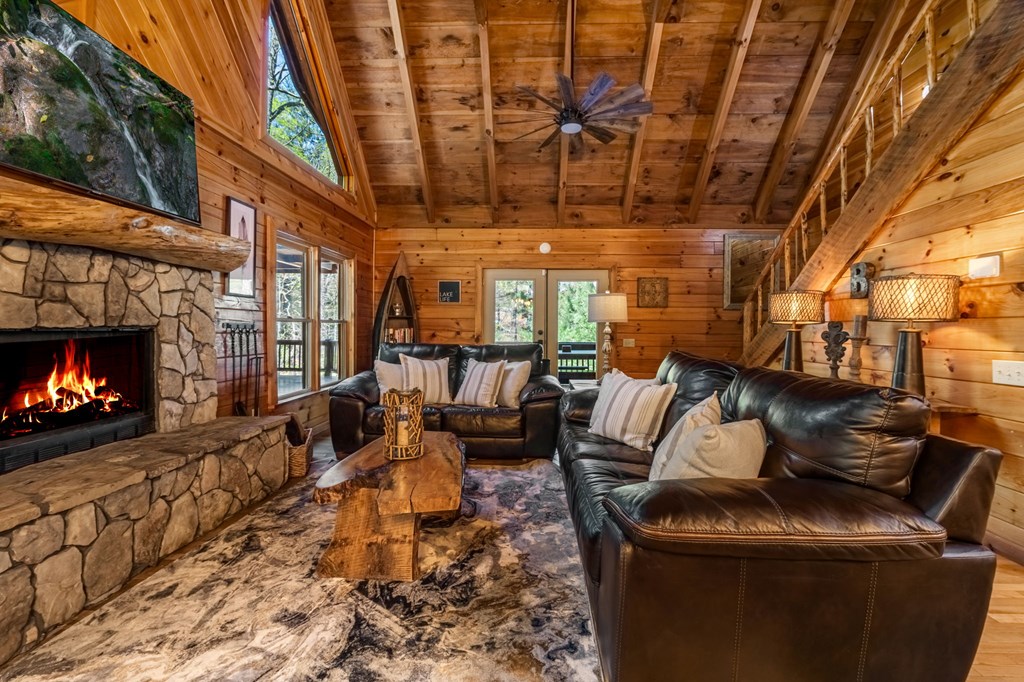 1820 Shady Falls Road Property Photo 8