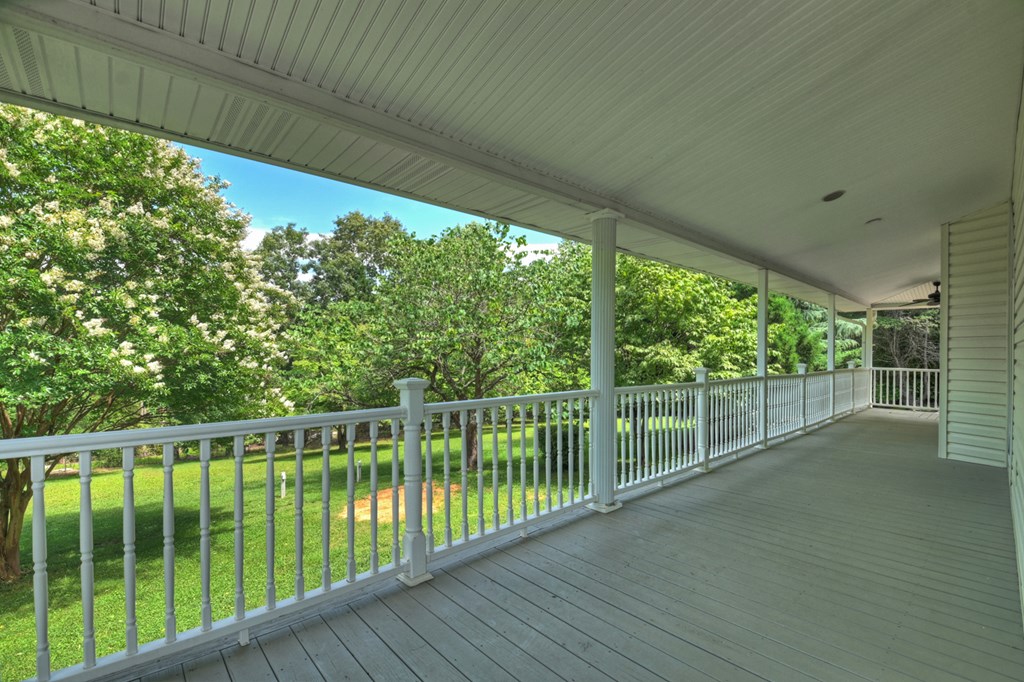 159 Victoria Drive Property Photo 8