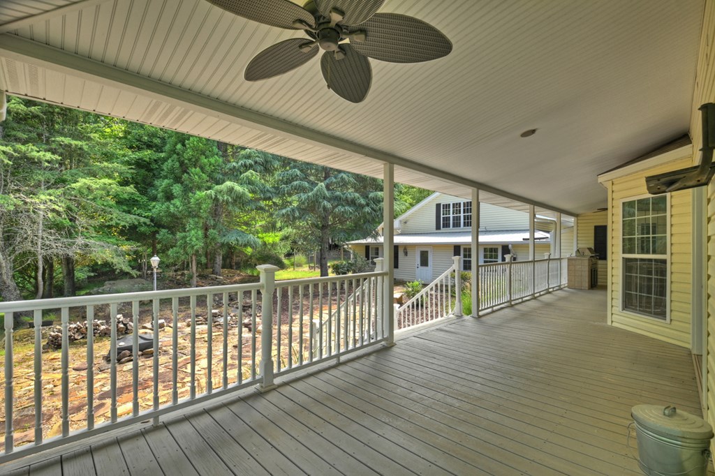 159 Victoria Drive Property Photo 9