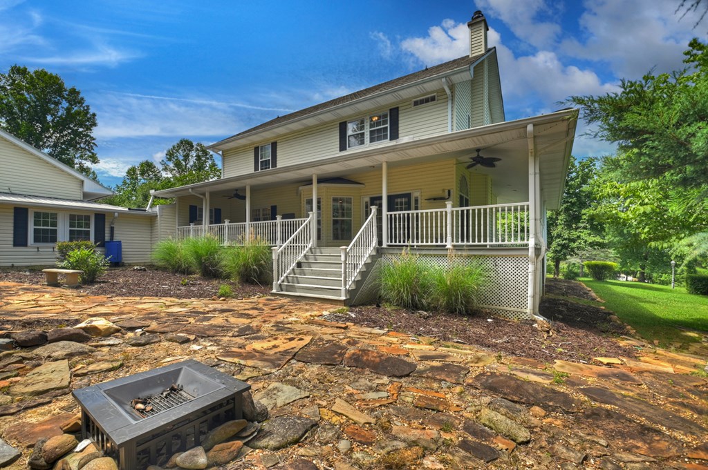 159 Victoria Drive Property Photo 11
