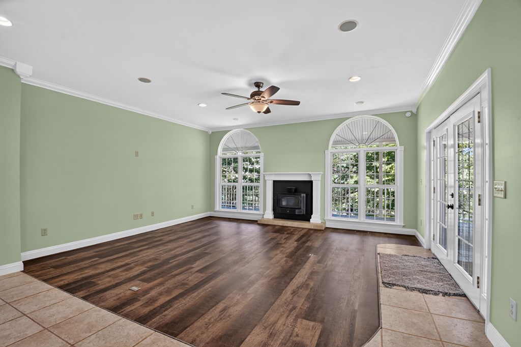 159 Victoria Drive Property Photo 14