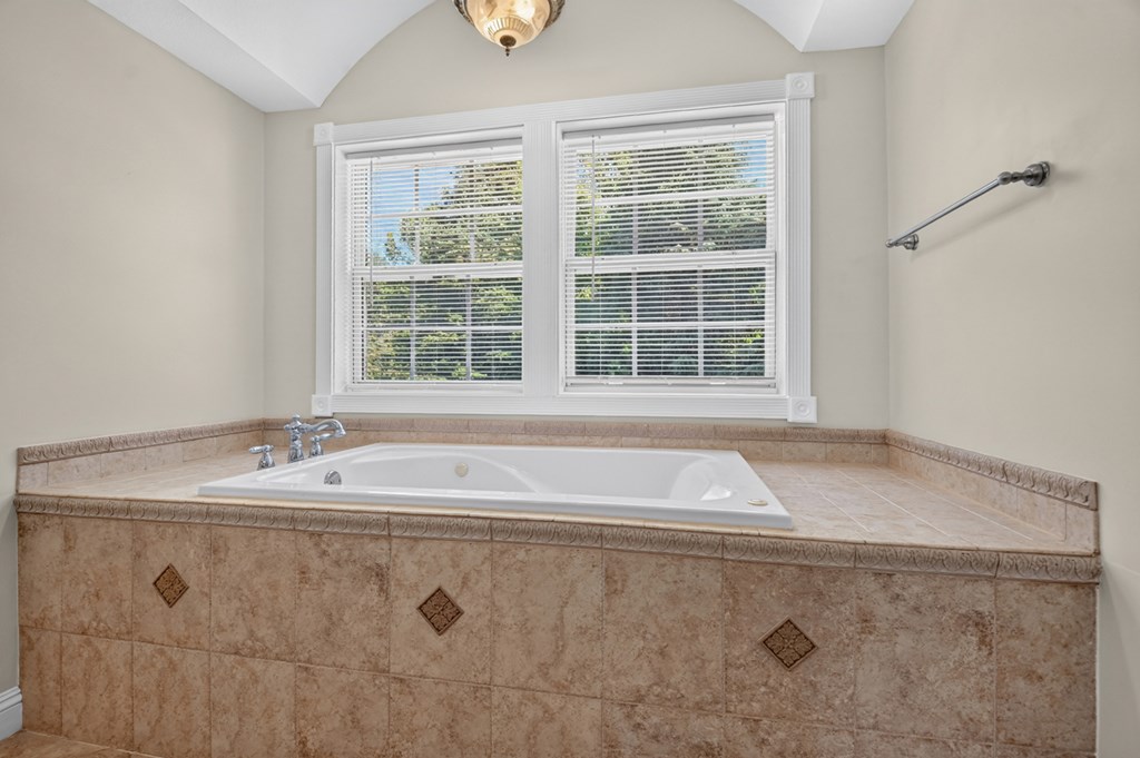 159 Victoria Drive Property Photo 35