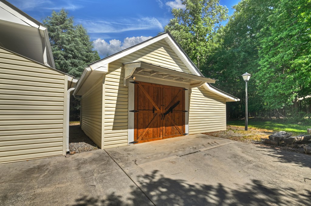 159 Victoria Drive Property Photo 60