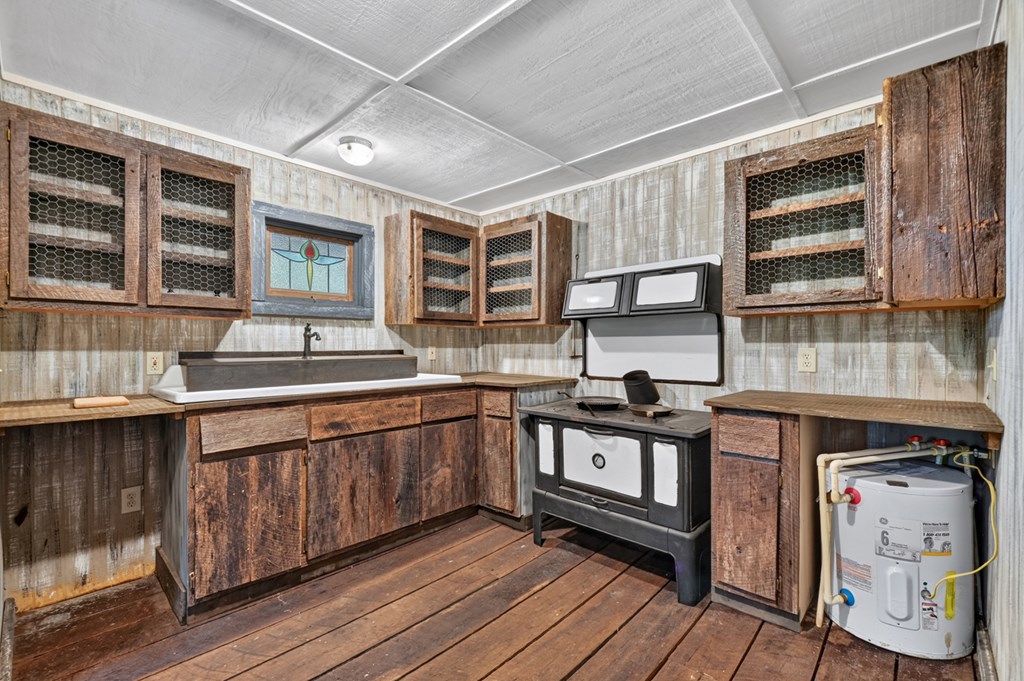 159 Victoria Drive Property Photo 72