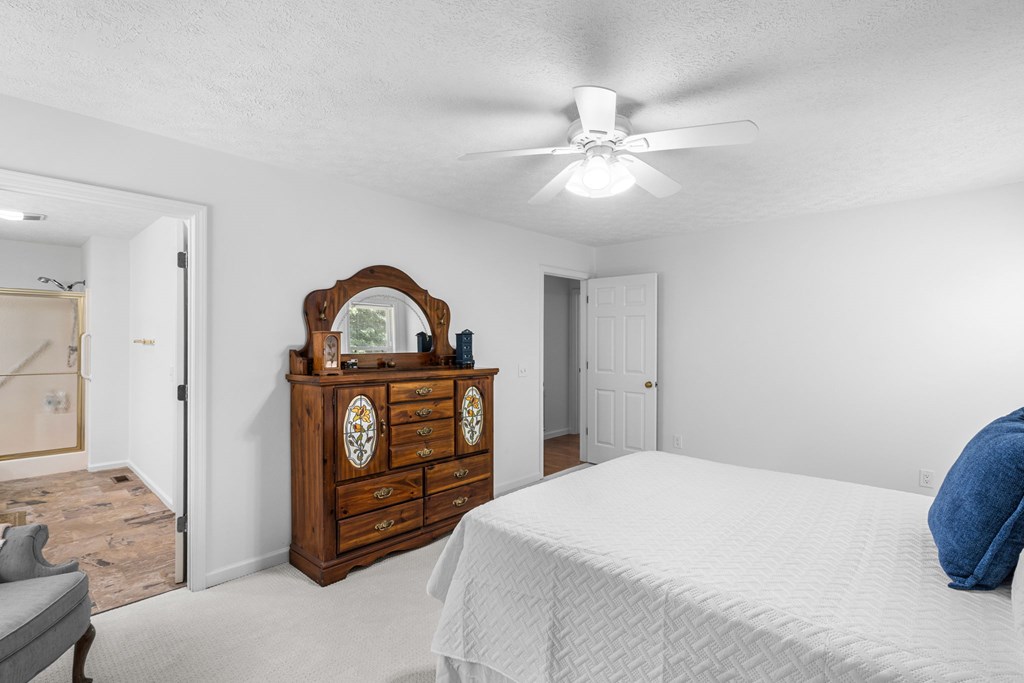 810 Hog Creek Road Property Photo 15