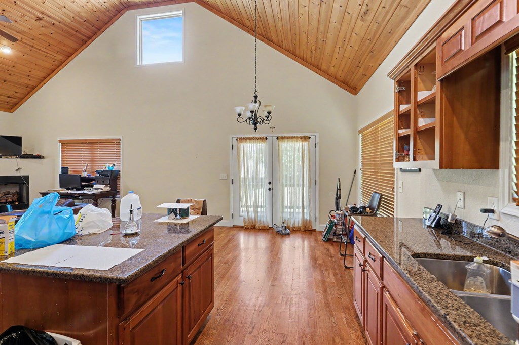 2057 Gallatin Road Property Photo 6