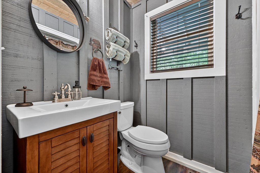 373 Barnes Creek Drive Property Photo 35
