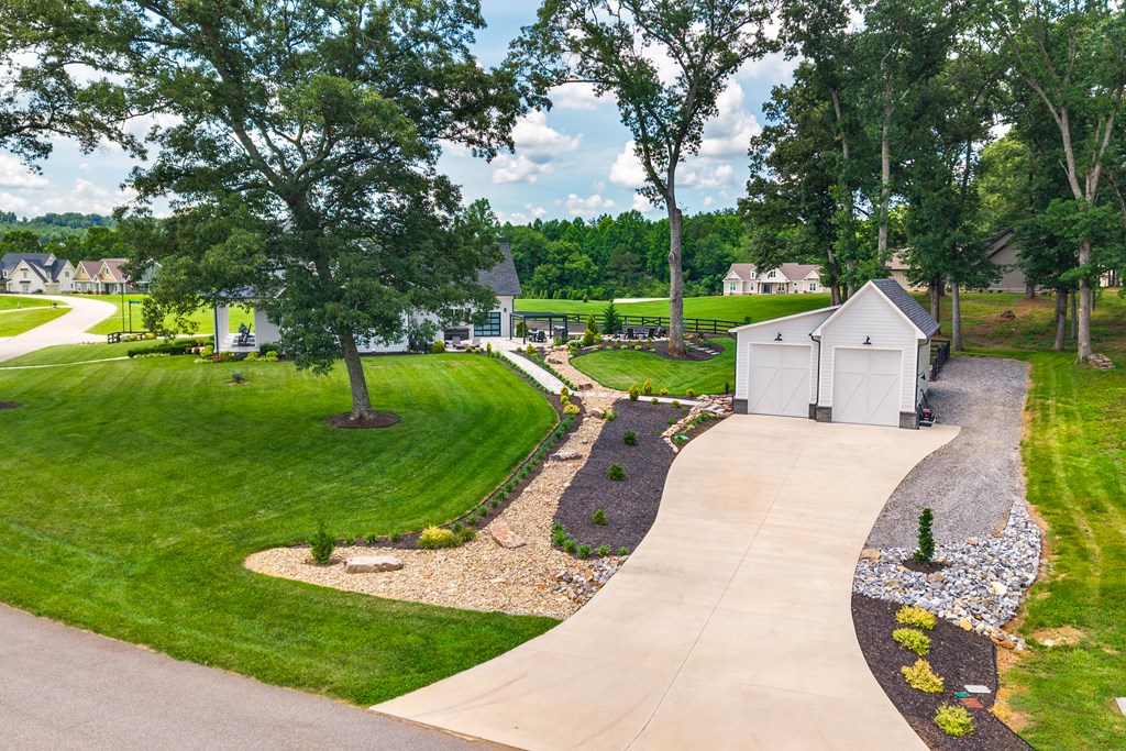 24 Farmland Ct Property Photo 9