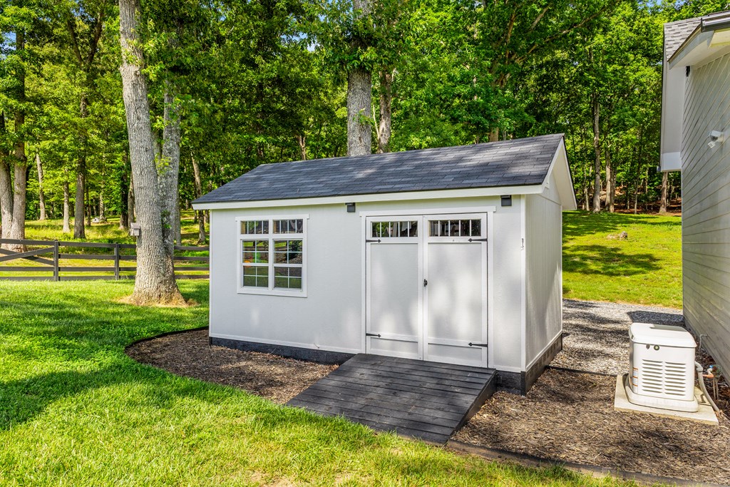 24 Farmland Ct Property Photo 25