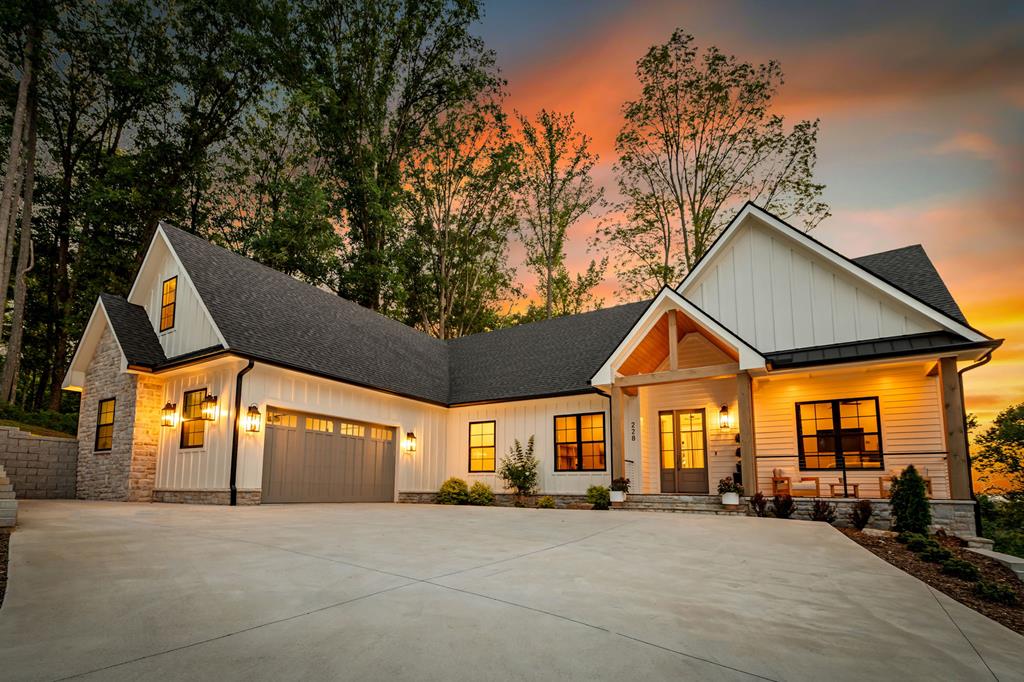 228 Winding Ridge Property Photo 113