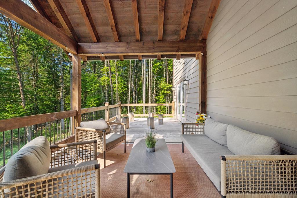 345 Deer Trail Property Photo 15