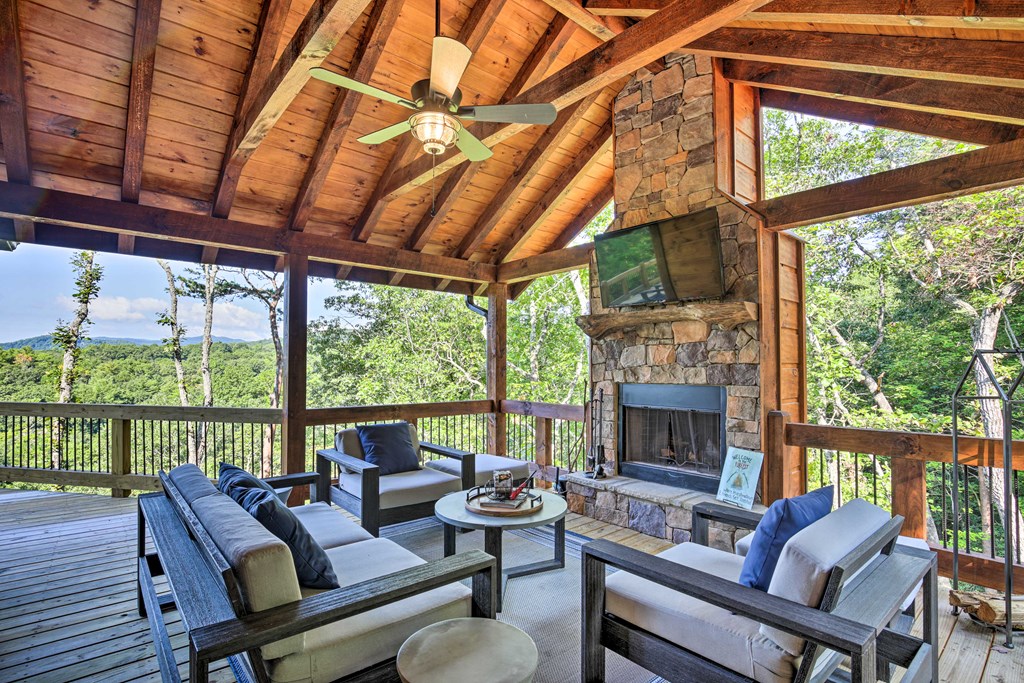 142 S Dream Catcher Property Photo 5