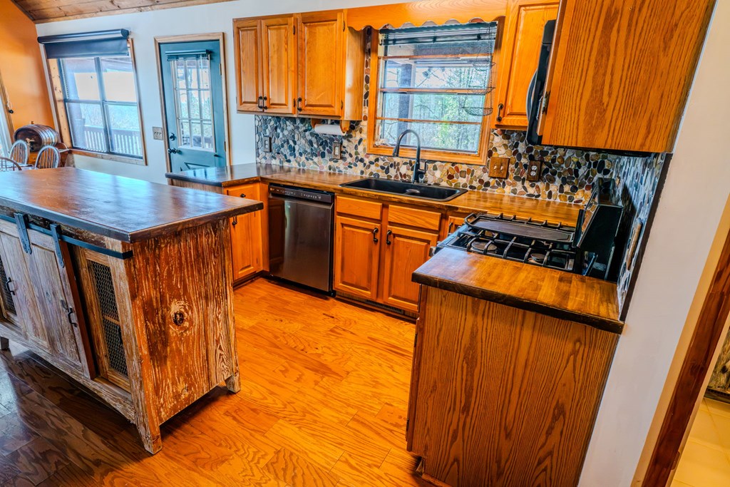 88 Meadowlark Terrace Property Photo 14