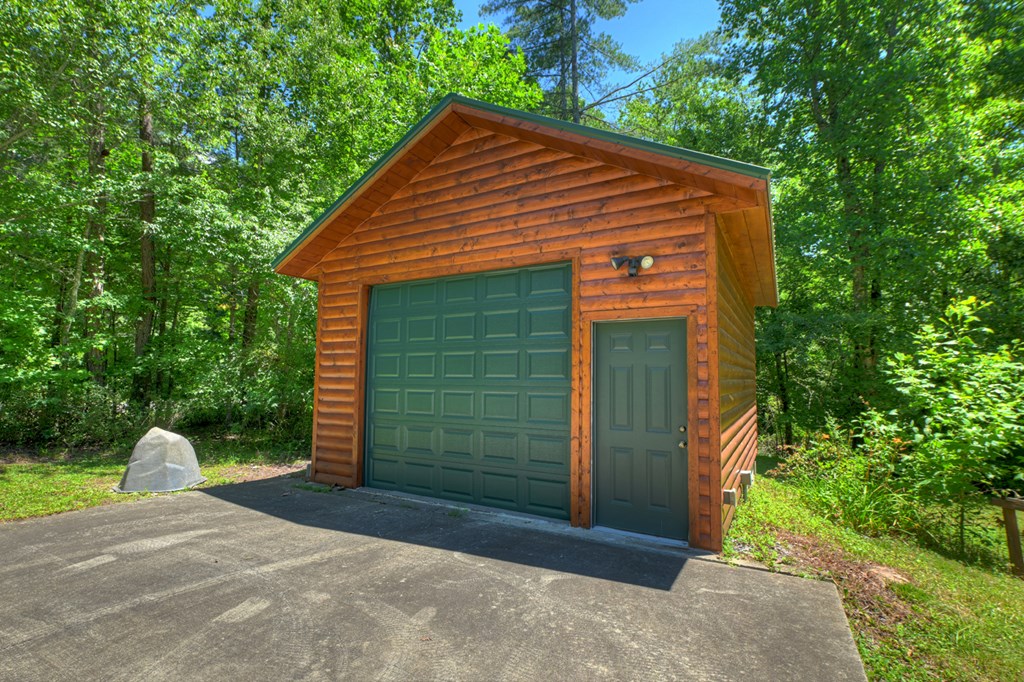 6385 Hwy 2 Property Photo 46