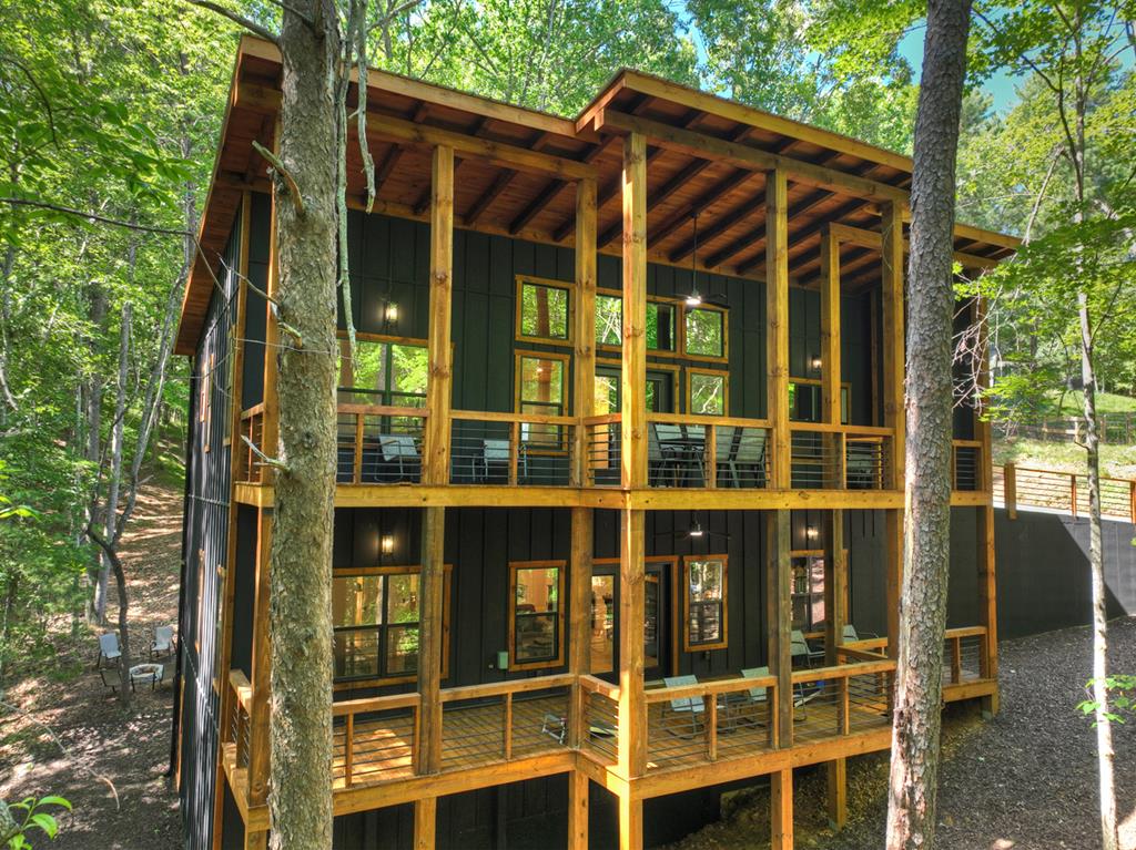 85 Duck Cove Property Photo 1