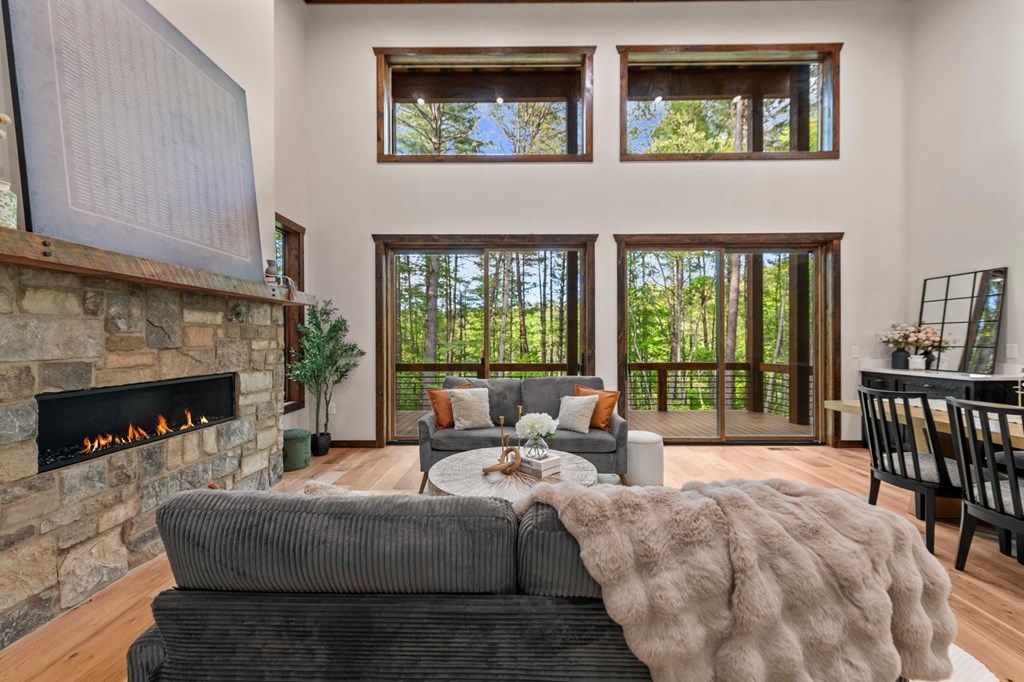 42 Rolling Rapids Property Photo 22