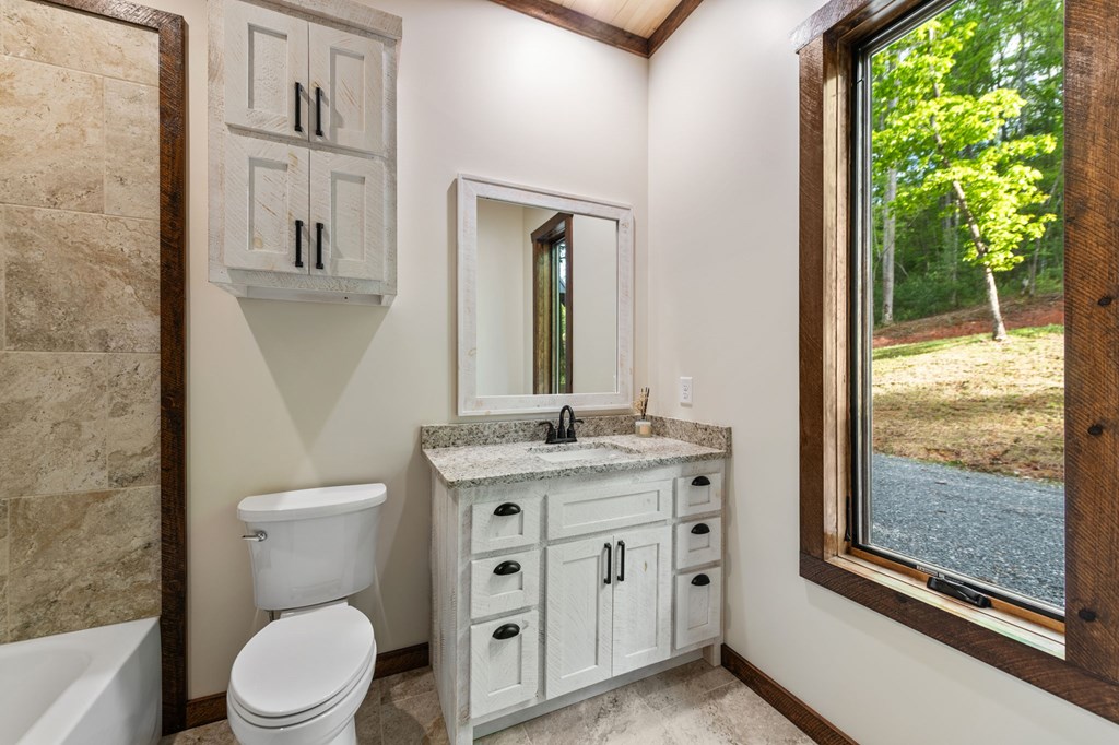 42 Rolling Rapids Property Photo 36