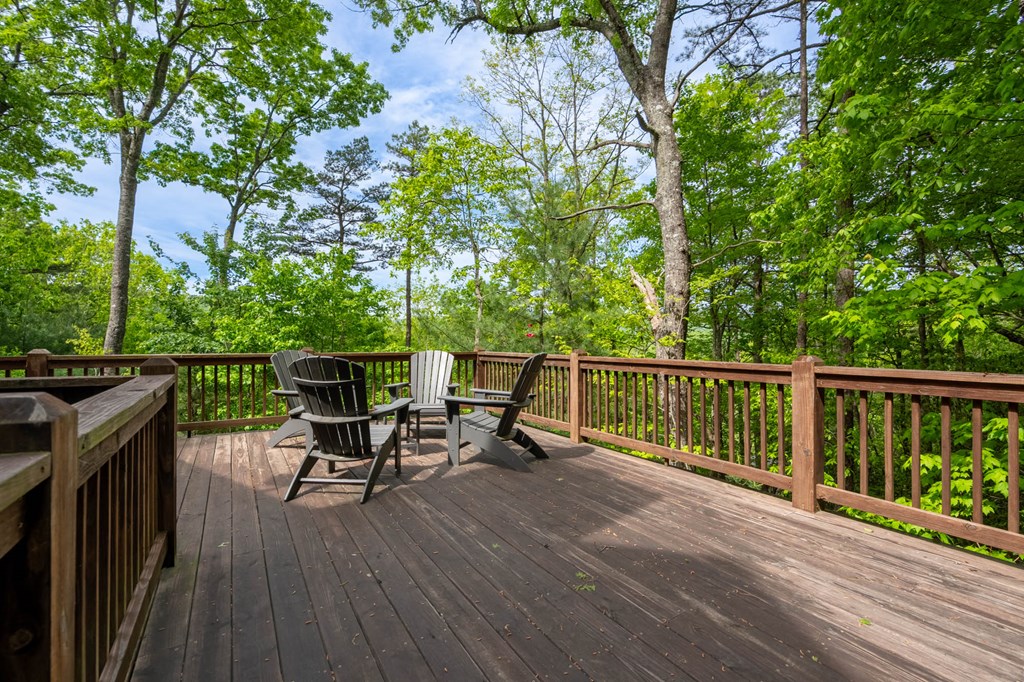 305 Martin Crossing Property Photo 33