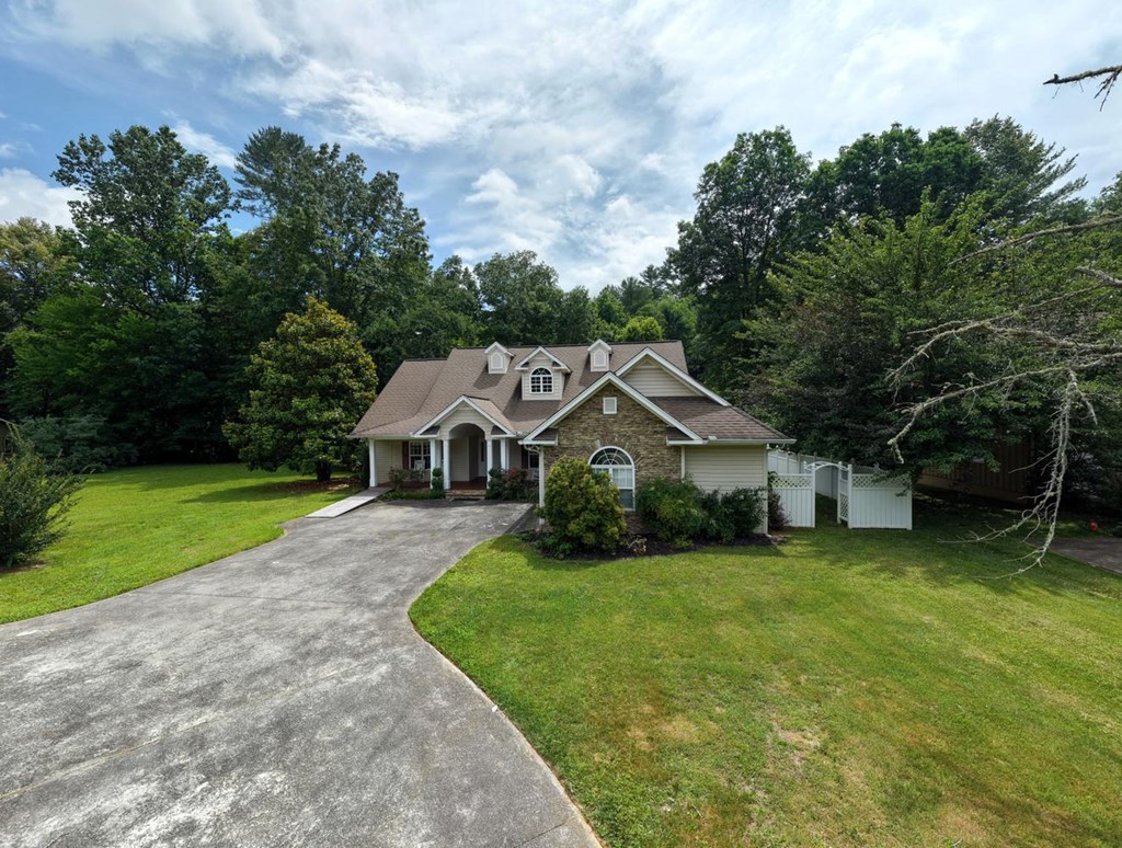 2187 Big Pine Drive Property Photo 3