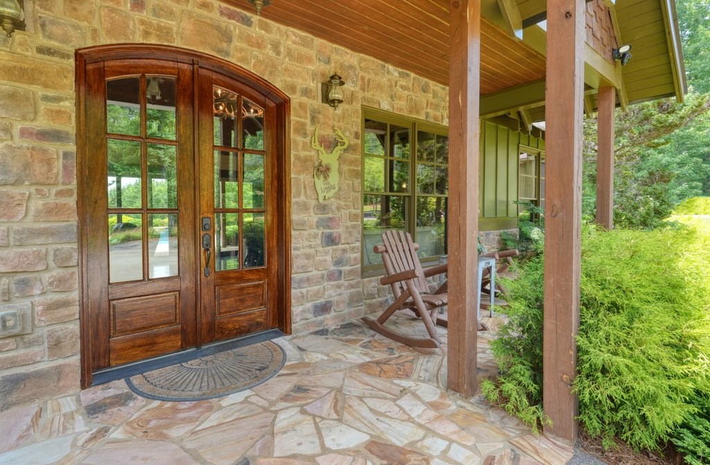 341 Blackberry Trail Property Photo 3
