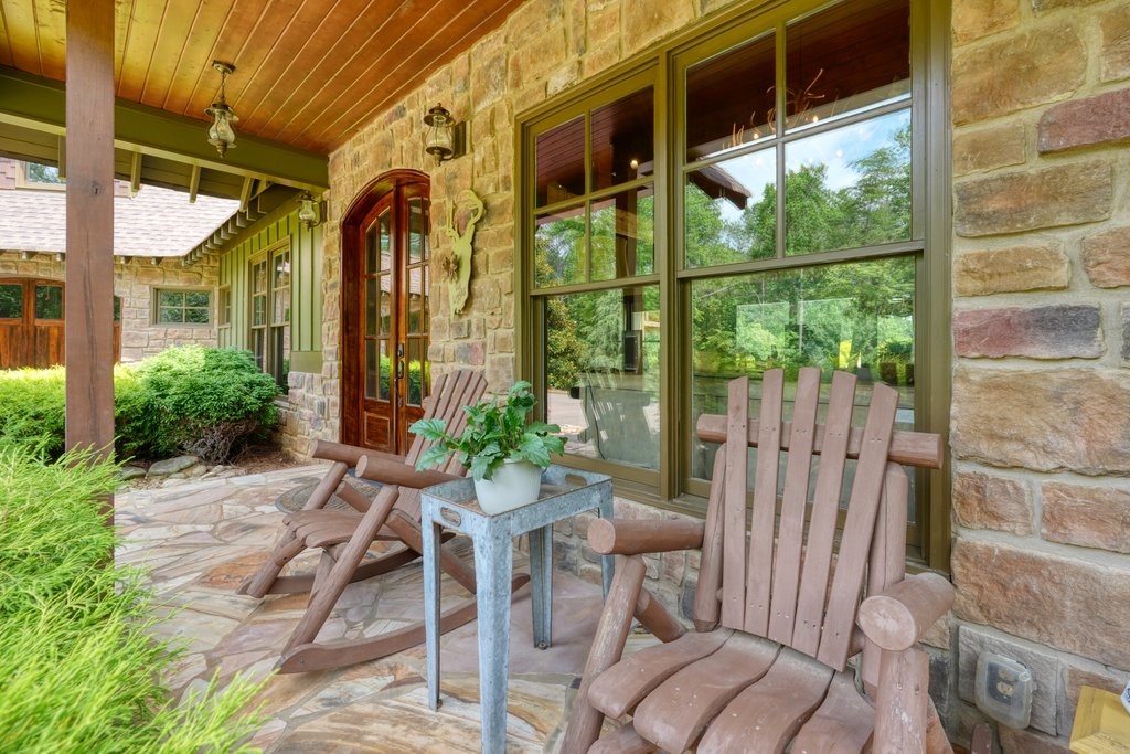341 Blackberry Trail Property Photo 4