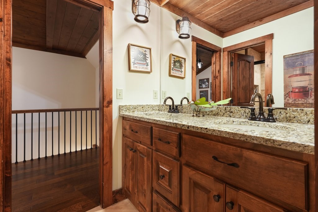 341 Blackberry Trail Property Photo 34