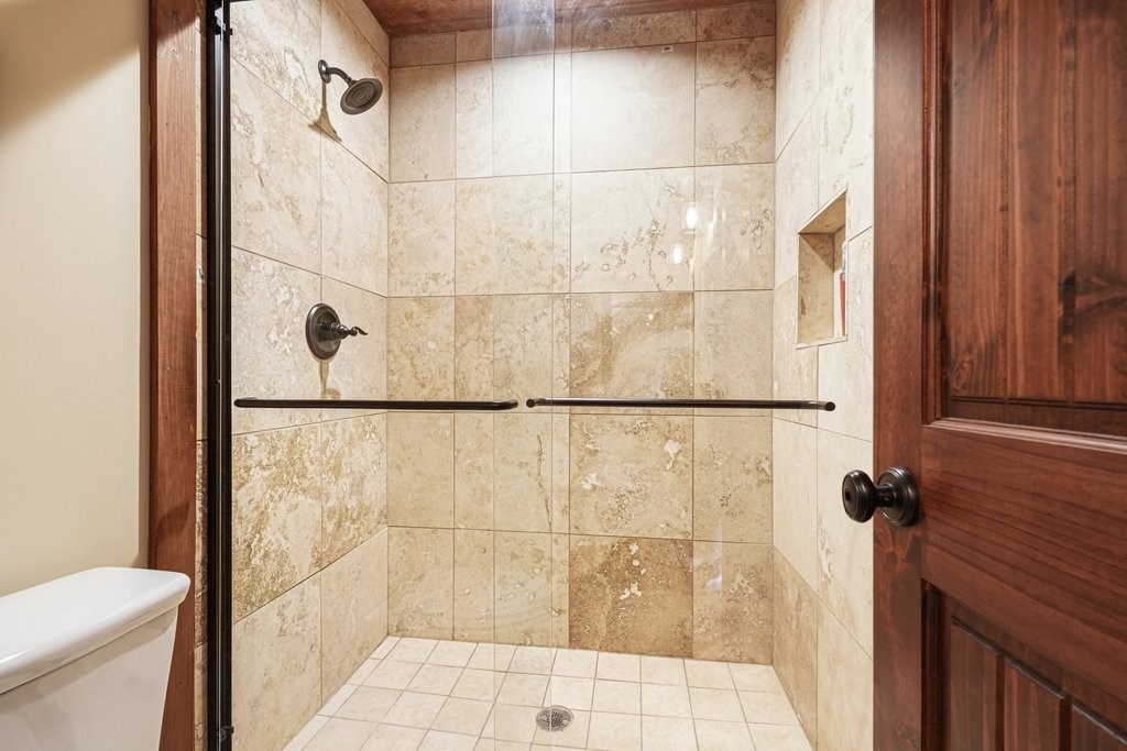 341 Blackberry Trail Property Photo 40