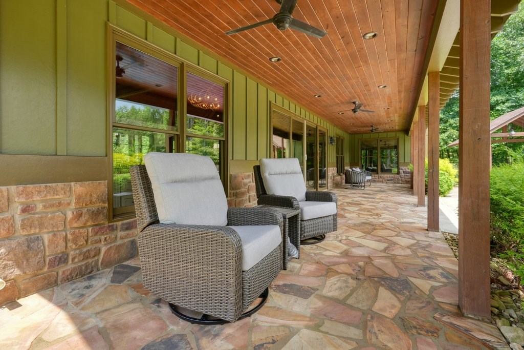 341 Blackberry Trail Property Photo 48