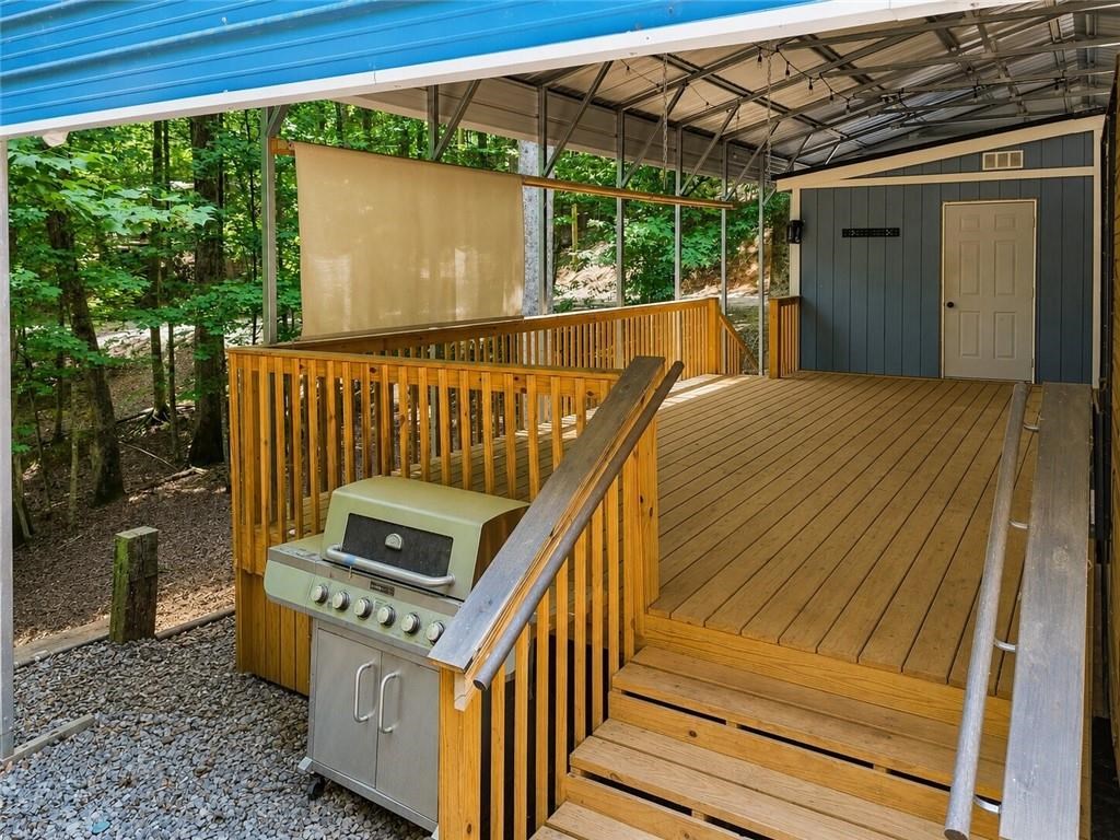 156 13th Street Property Photo 3