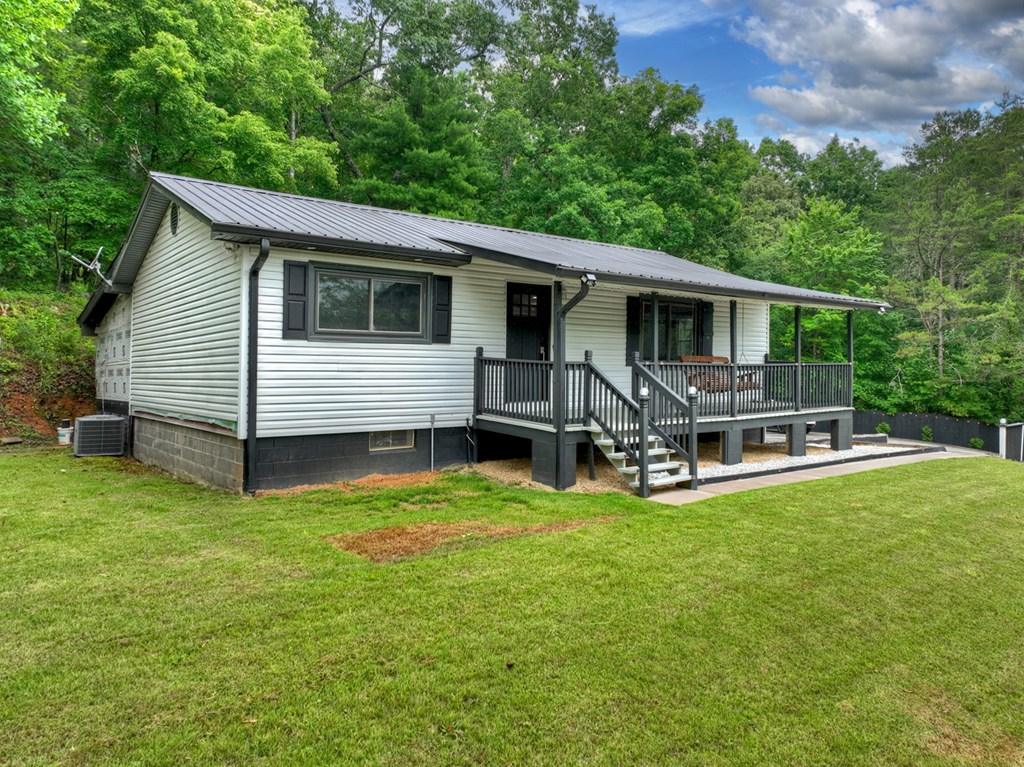 717 Bearden Road Property Photo 5